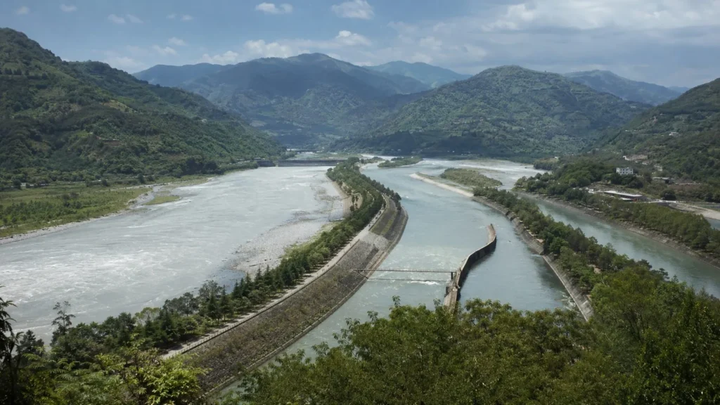 都江堰水利工程與岷江山水
